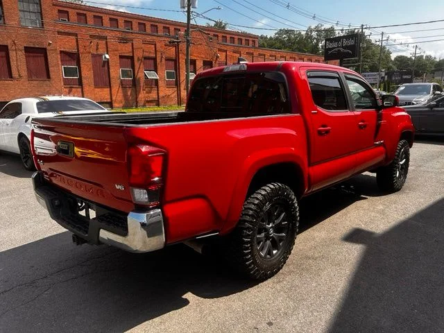 Used 2020 Red Toyota SR5 image 7