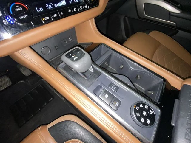 Used 2024 Gray Nissan Platinum image 20