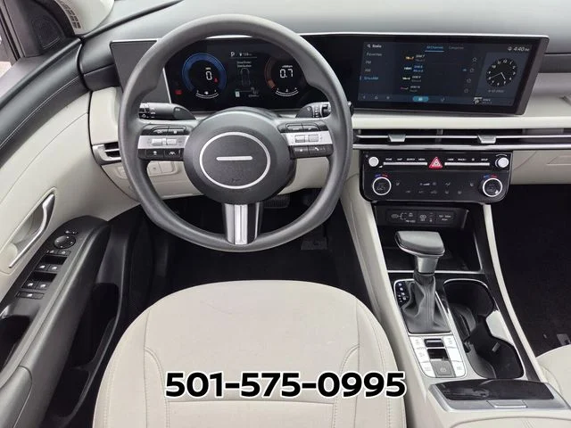 Used 2025 White Hyundai SEL image 13