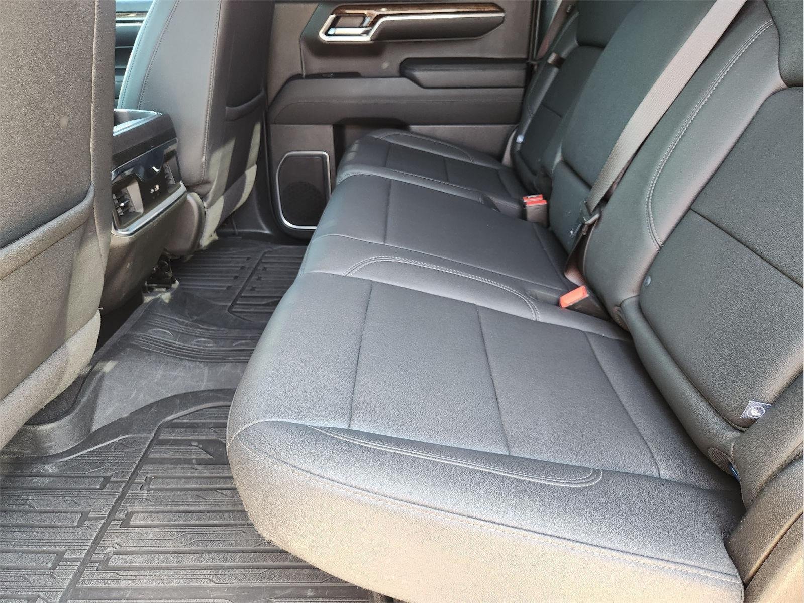 2024 GMC Sierra 1500 photo 28 of 31