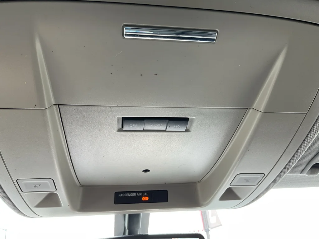 Used 2015 Black Chevrolet LT image 33