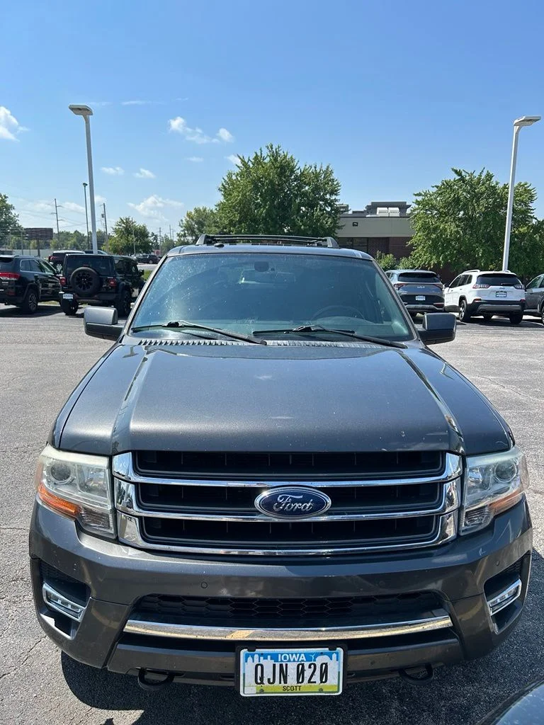 Used 2016 Gray Ford Limited image 2