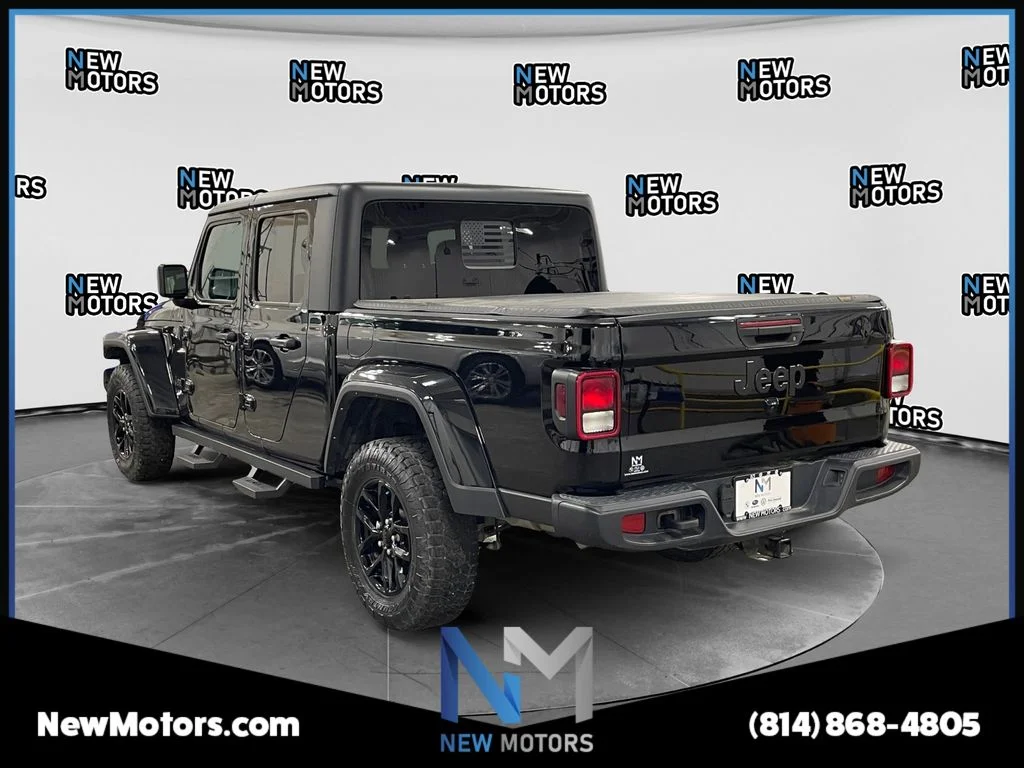 Used 2023 Black Clearcoat Jeep Sport S image 3