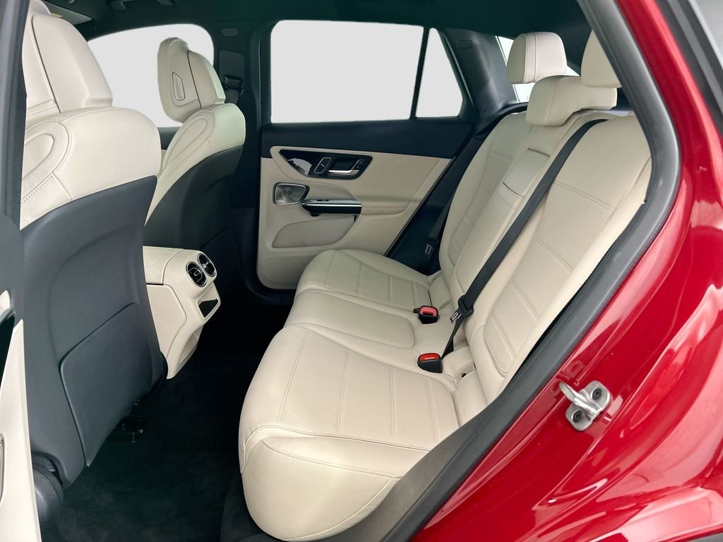 Used 2026 MANUFAKTUR Patagonia Red Metallic Mercedes-Benz GLC 300 image 20