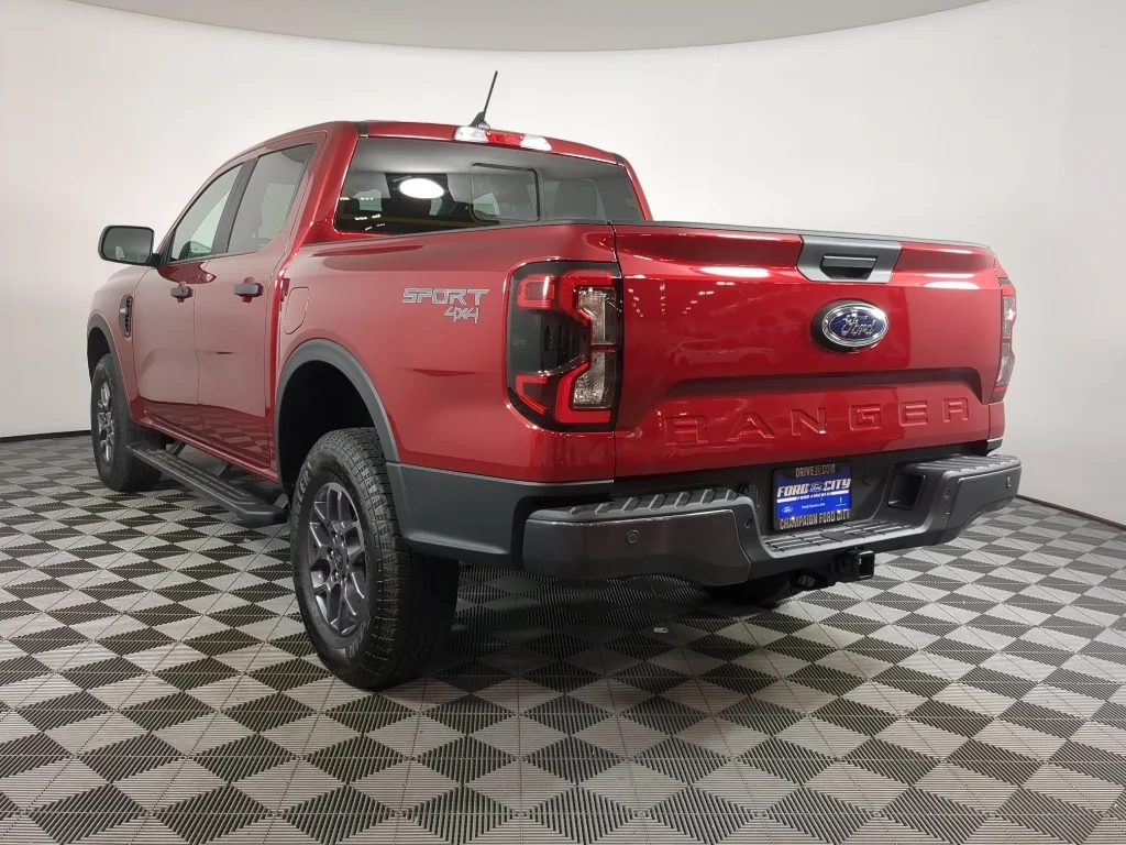 New 2026 Ruby Red Metallic Tinted Clearcoat Ford XLT image 6