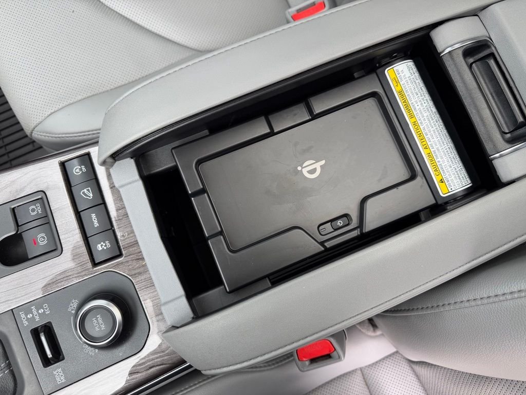Used 2022 Magnetic Gray Metallic Toyota Platinum image 27