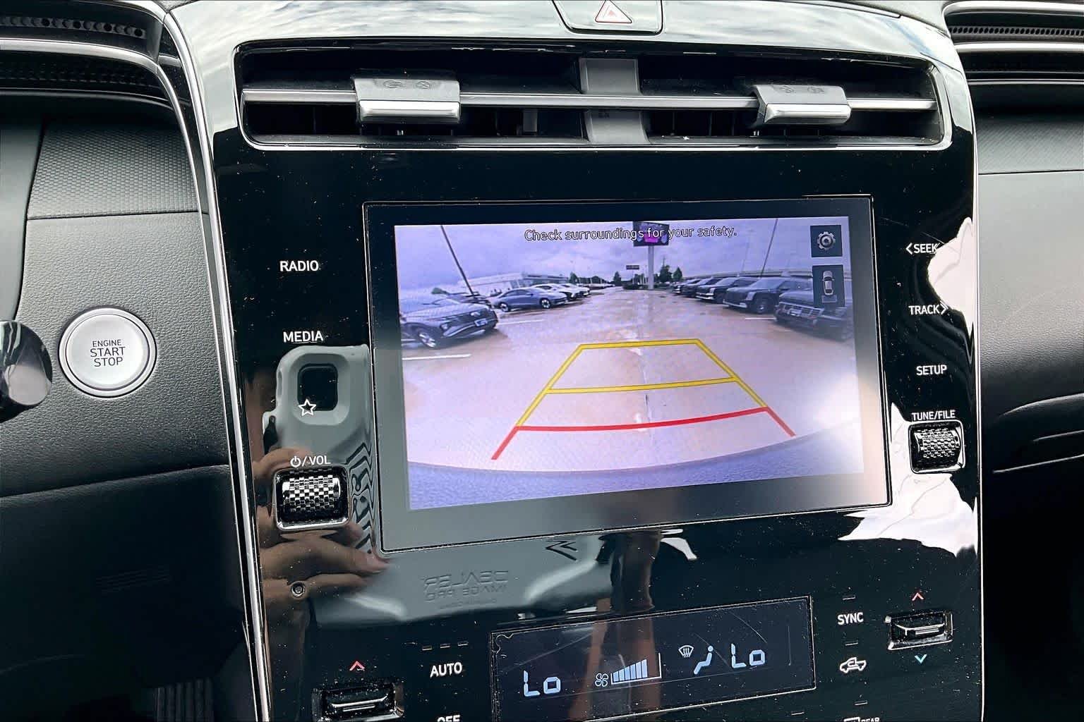 Used 2022 Ice White Hyundai SEL Premium image 26