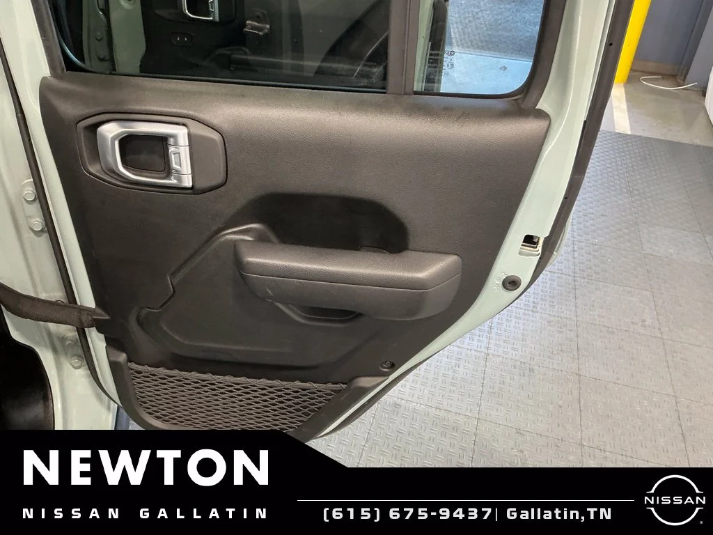 Used 2024 Earl Clearcoat Jeep Willys 4xe image 47
