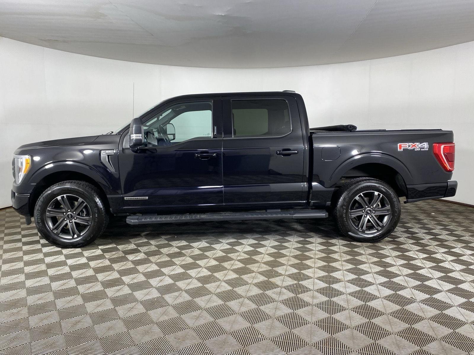 Used 2021 Black Metallic Ford XLT image 4