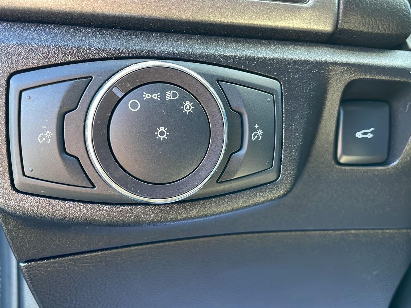Certified Used 2018 Magnetic Ford S image 12