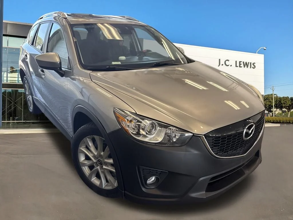 Used 2014 Silver Mazda Grand Touring image 1