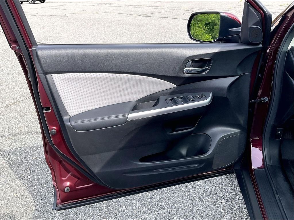 Certified Used 2016 Red Honda EX-L image 9