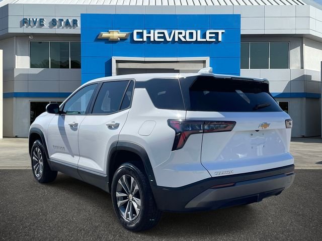 Used 2025 White Chevrolet LT image 4