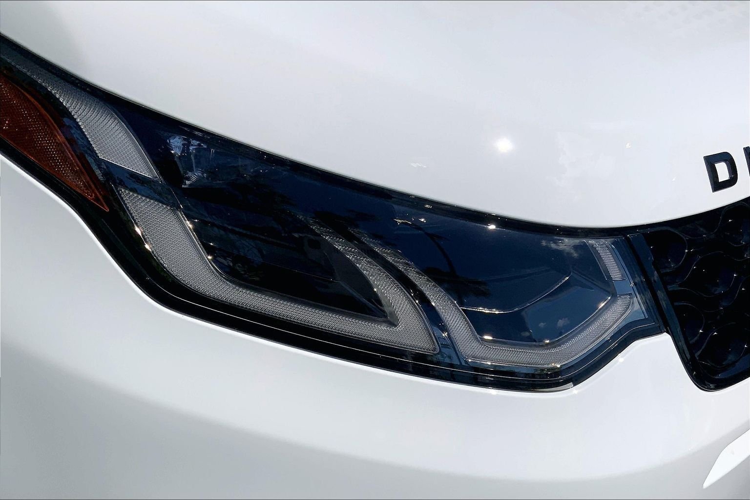 New 2026 Fuji White Land Rover Landmark image 13