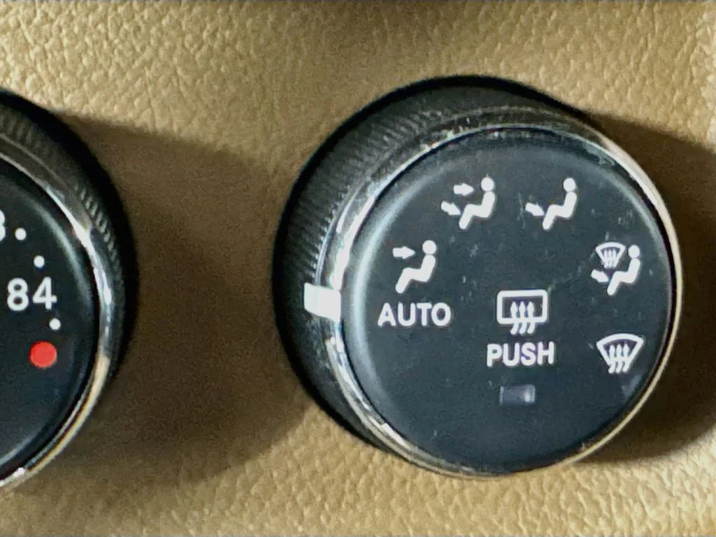 Used 2014 Black Clearcoat Jeep Unlimited Rubicon image 23