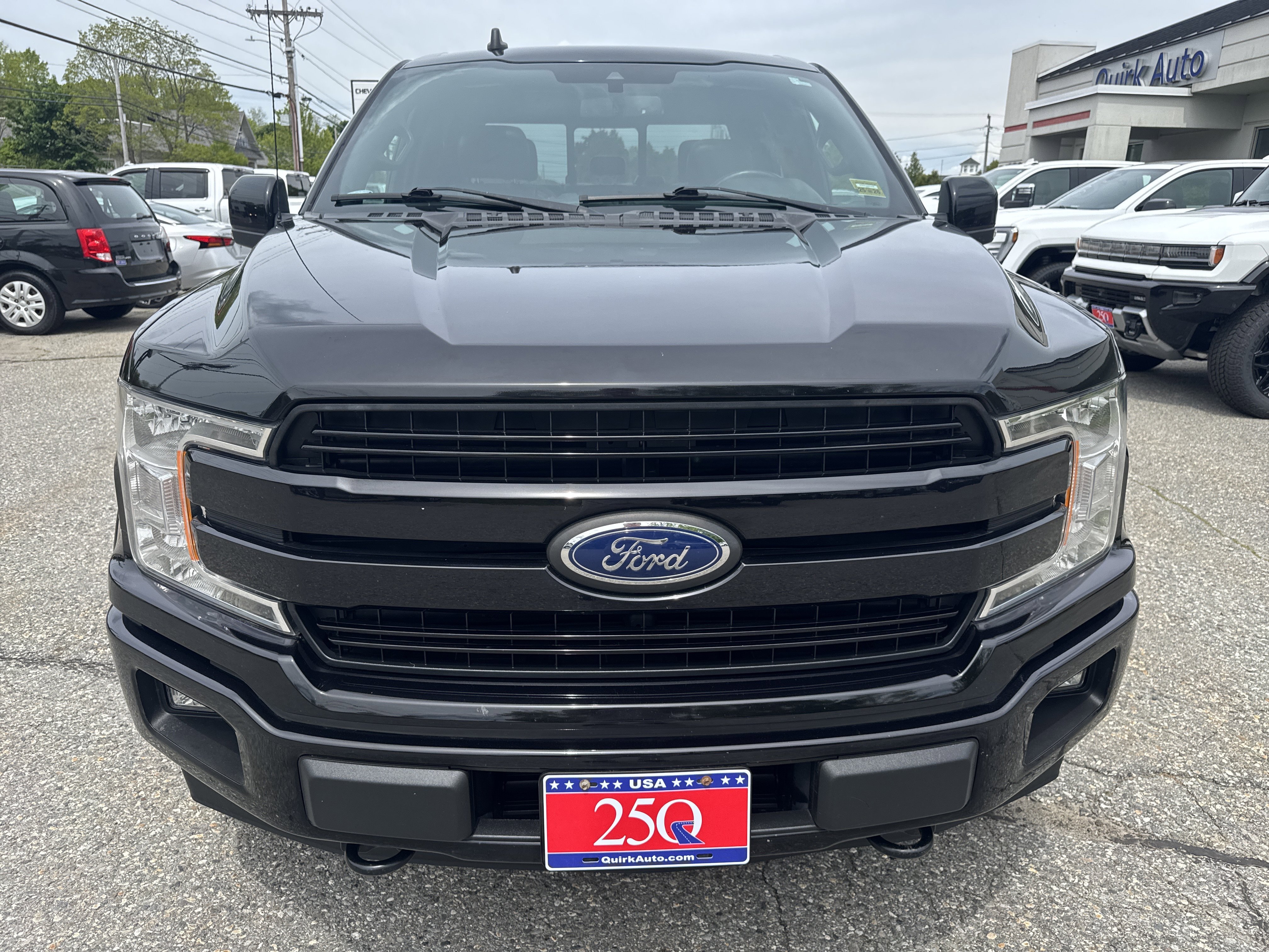 Used 2020 Agate Black Metallic Ford LARIAT image 2