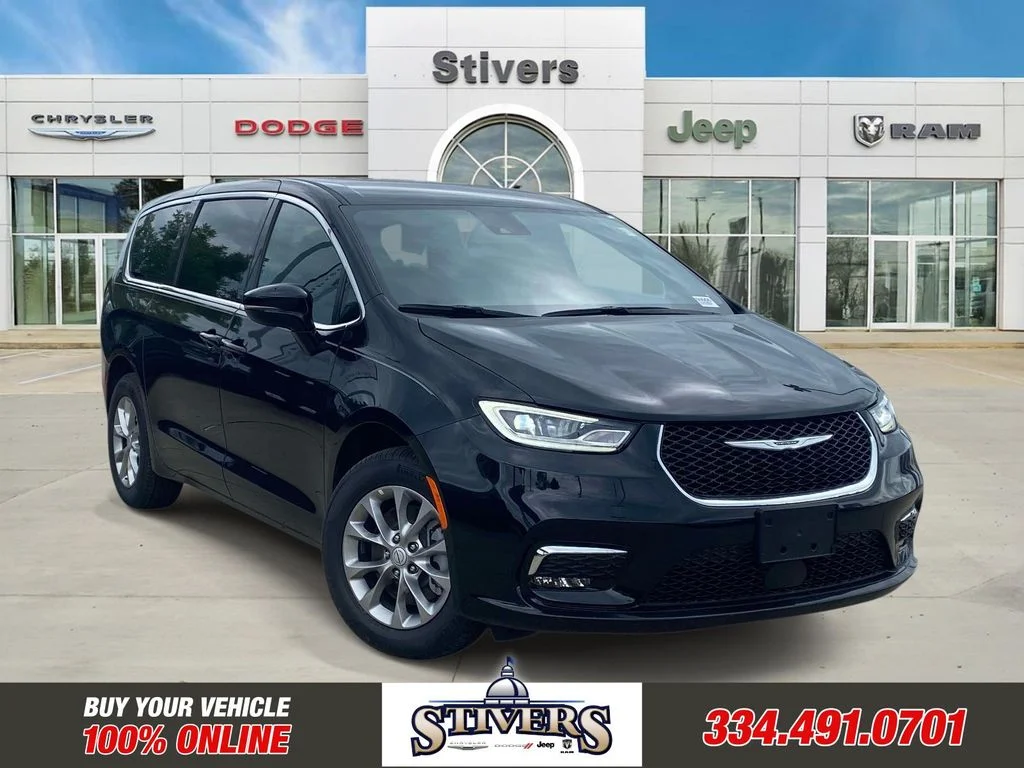 2026 Chrysler Pacifica Select AWD's photo