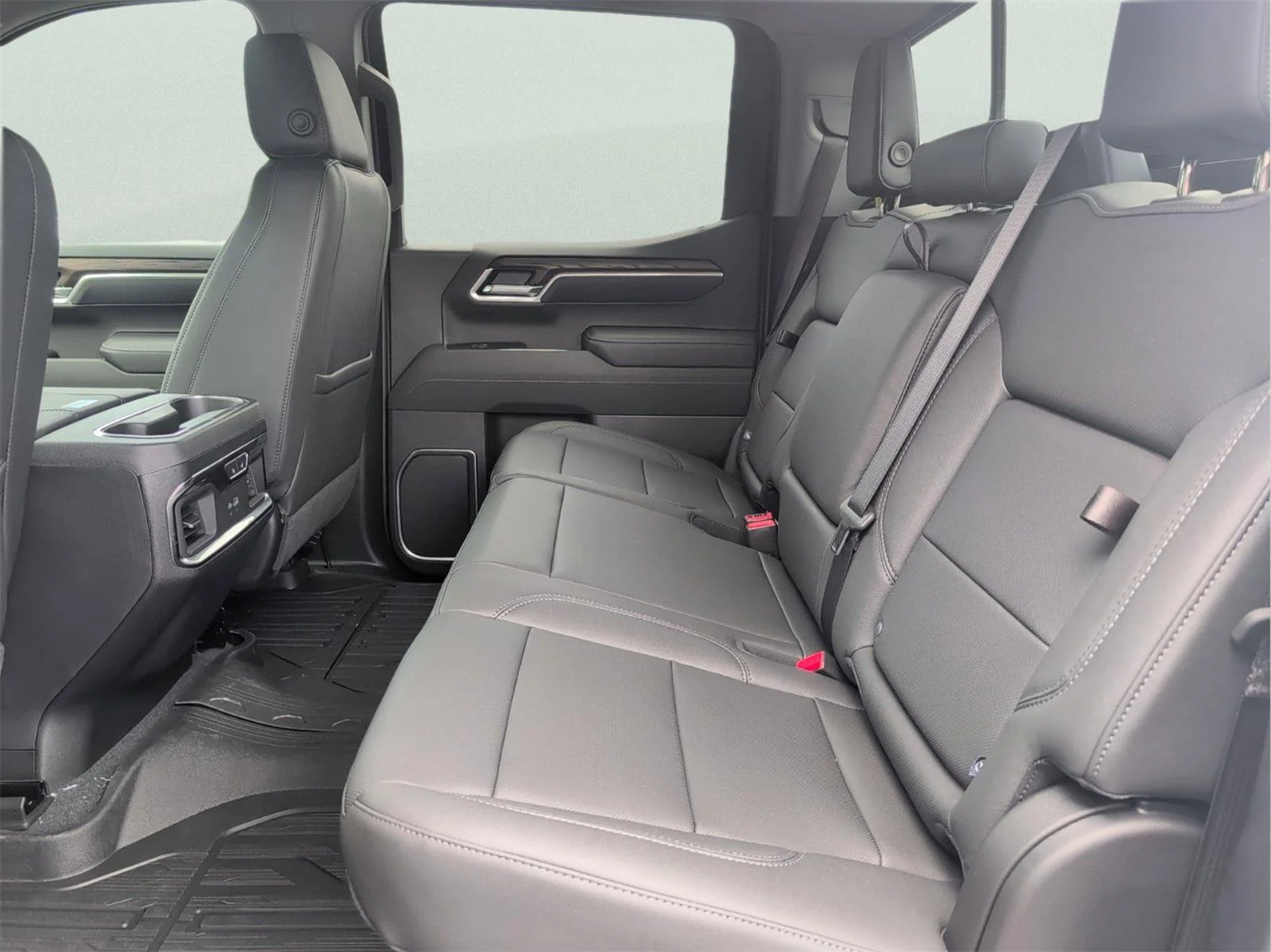 New 2026 Glacier White Tricoat GMC SLT image 22