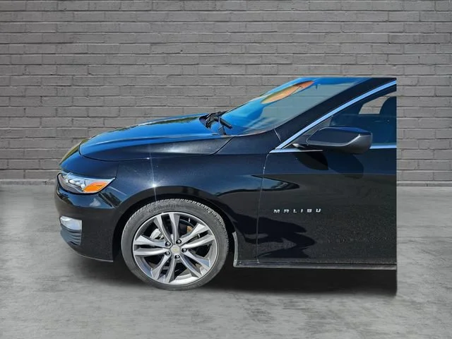 Used 2024 Mosaic Black Metallic Chevrolet 2LT image 27