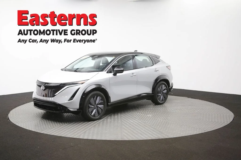 Used 2023 Silver Nissan ENGAGE image 54