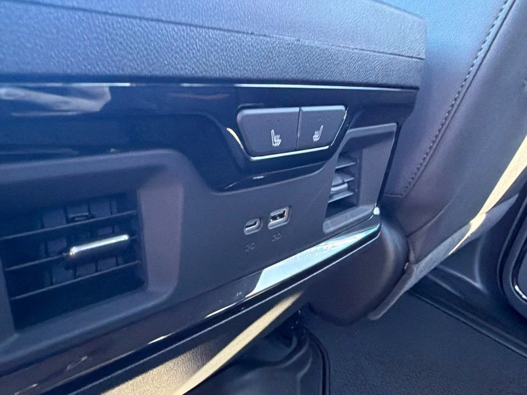New 2026 Onyx Black GMC AT4 image 27