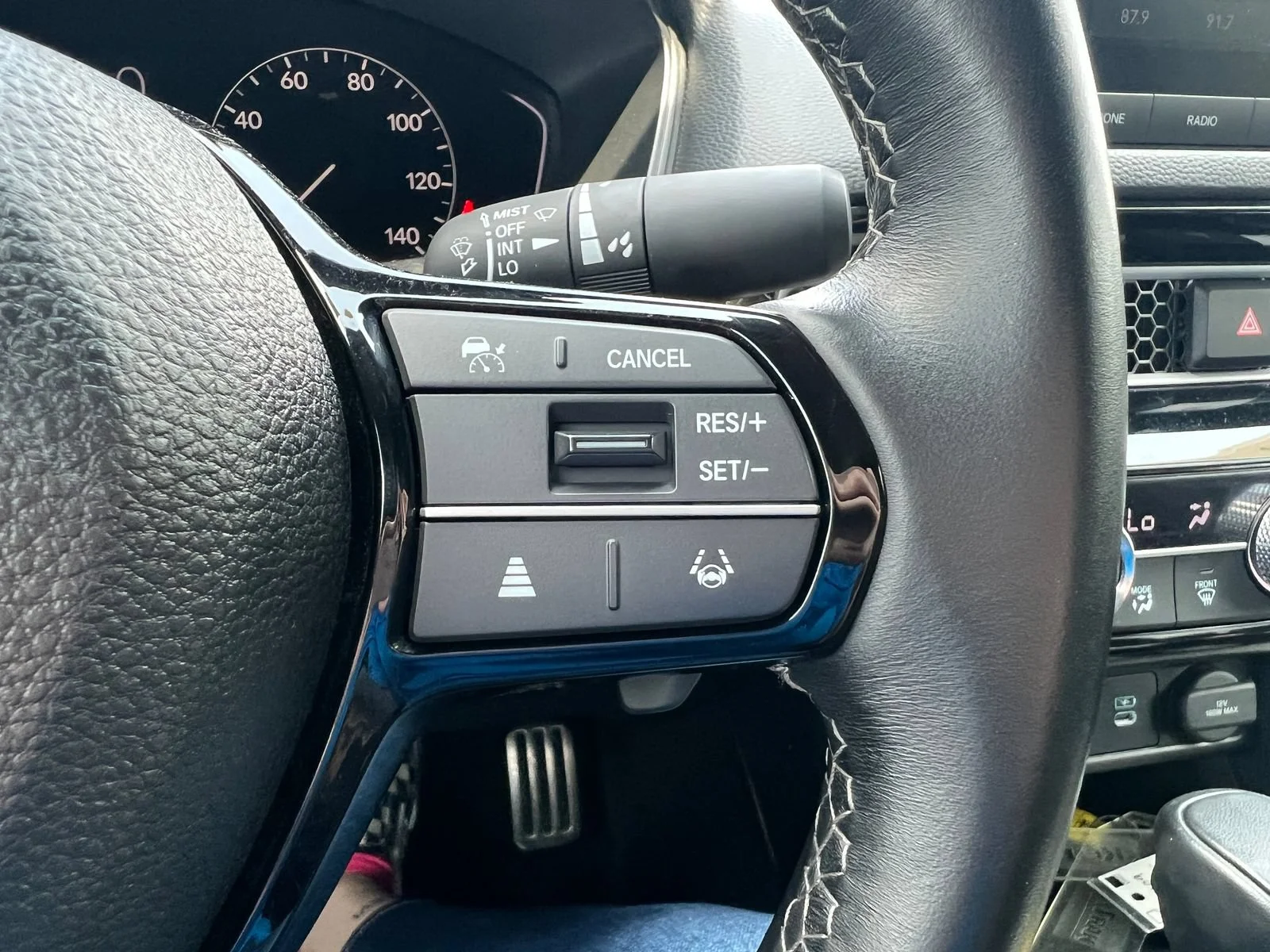 Used 2025 Urban Gray Pearl Honda 4D HYBRID SPORT image 33