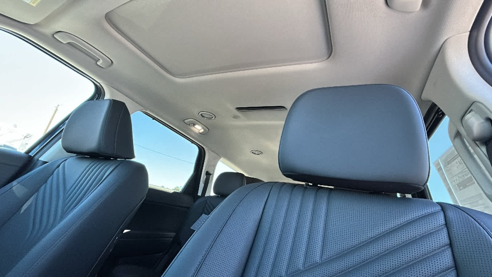 New 2026 Classy Blue Pearl Hyundai Blue SEL Premium 7P image 11