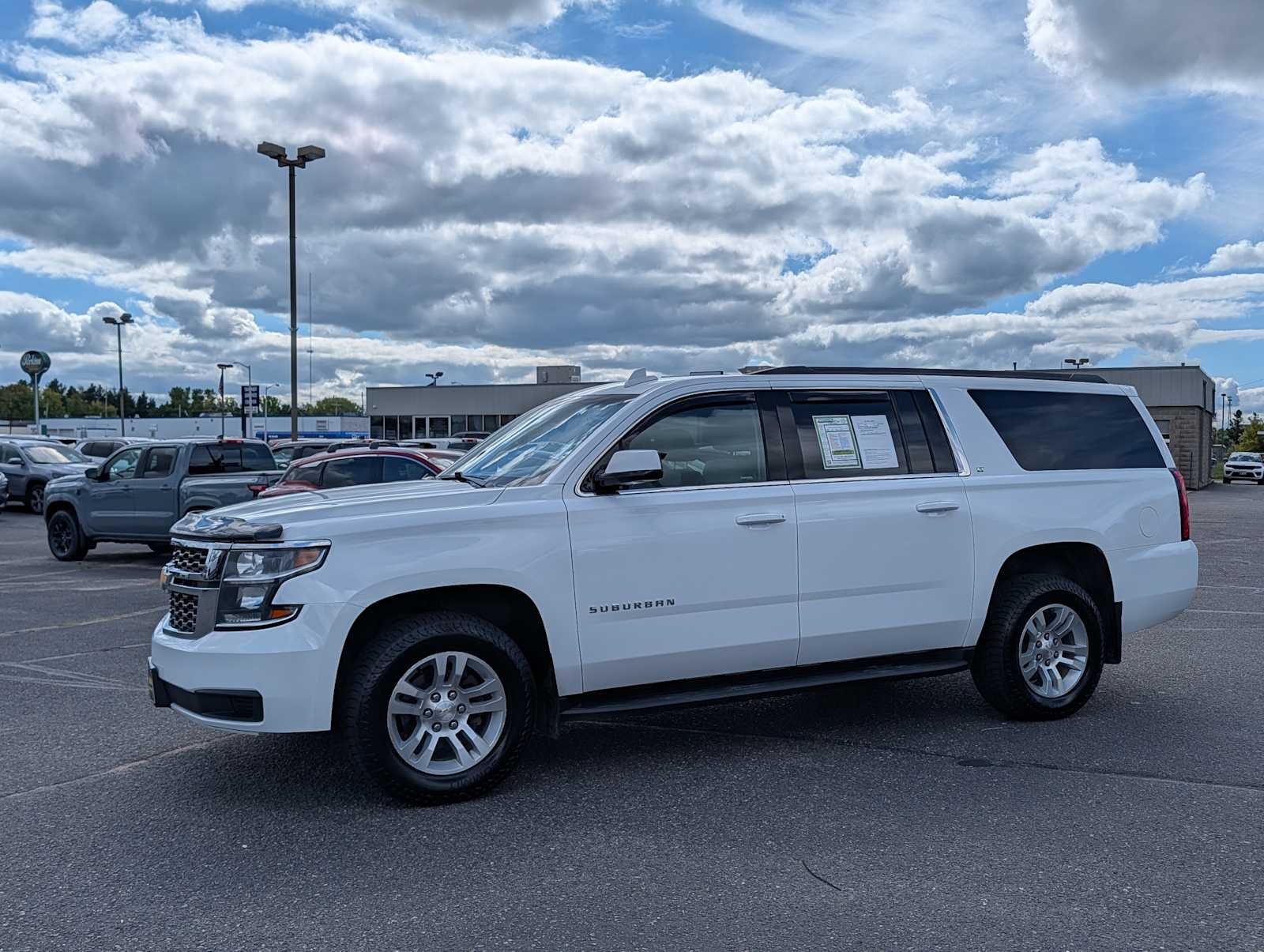 Used 2019 Summit White Chevrolet LT image 3