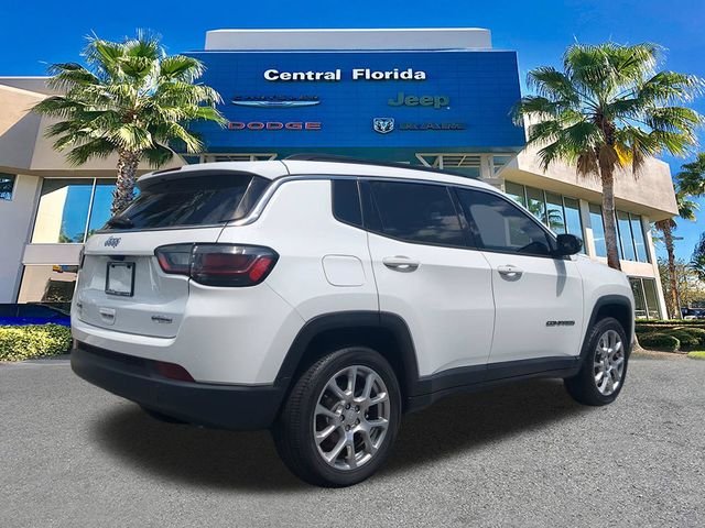 Certified Used 2023 White Jeep Latitude Lux image 5
