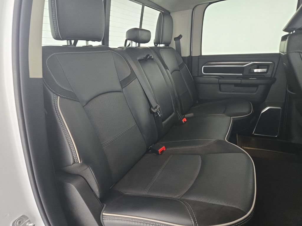 Used 2024  Ram Laramie image 33
