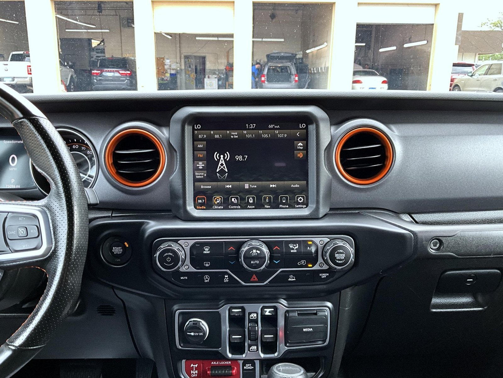 Photo 14