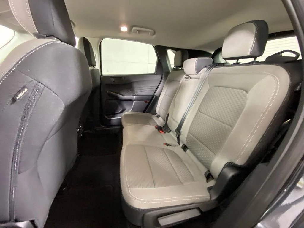 Used 2022 Stone Blue Ford SE image 19