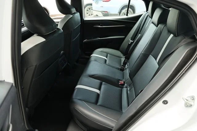 Used 2025 Ice Cap Toyota SE image 24