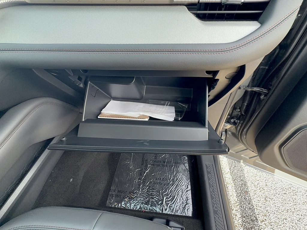 New 2026 Carbonized Gray Metallic Ford Active image 19