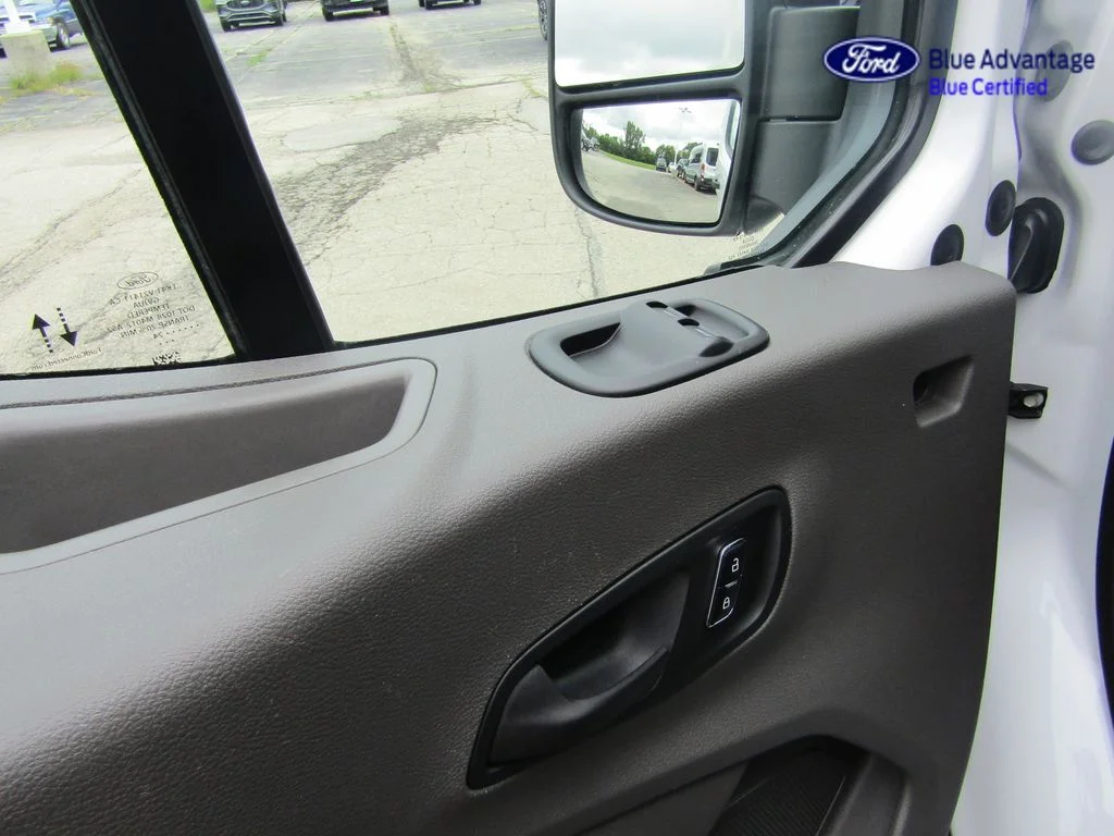 Certified Used 2024 Oxford White Ford XLT image 22