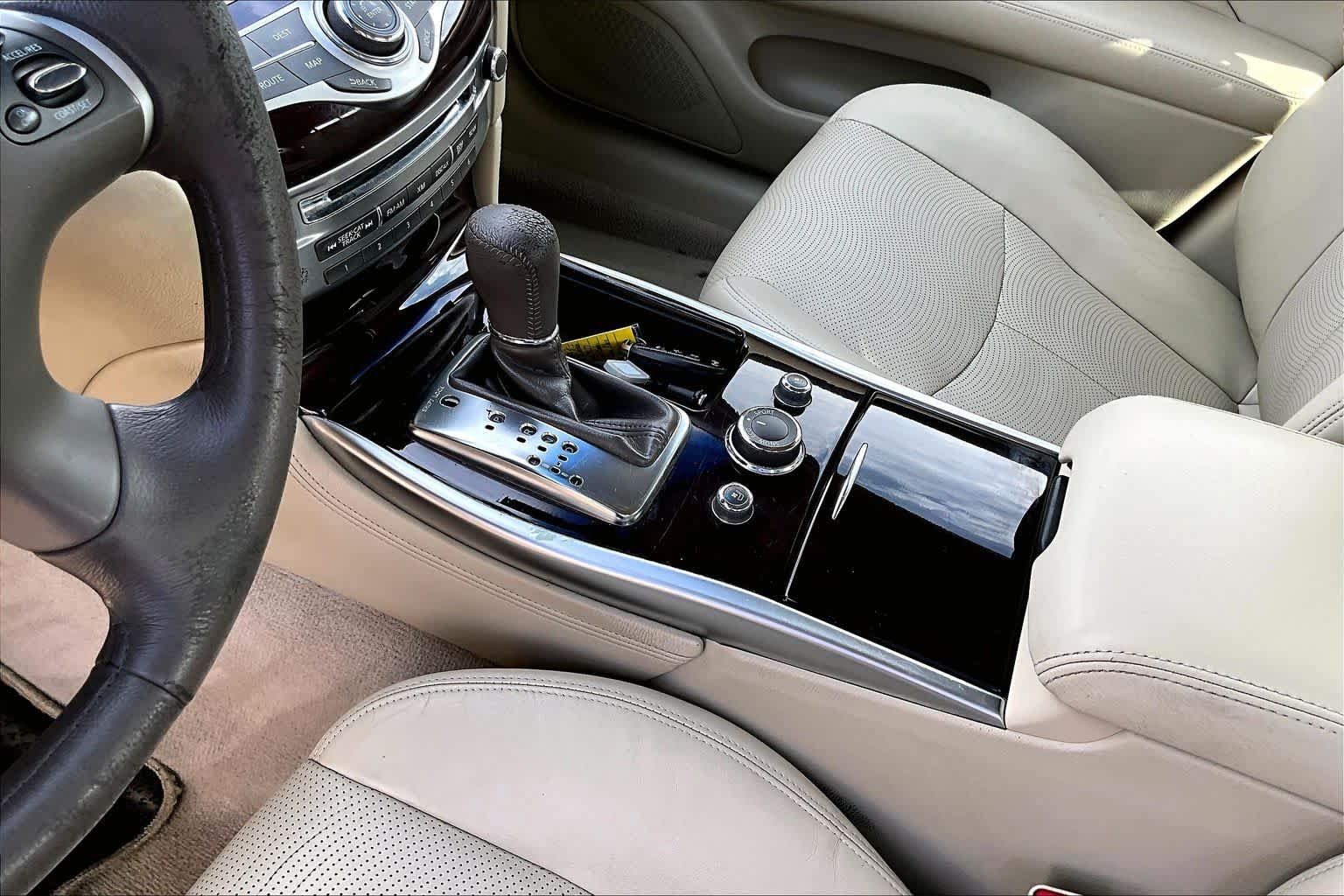 Used 2012 Harbor Blue INFINITI  image 17
