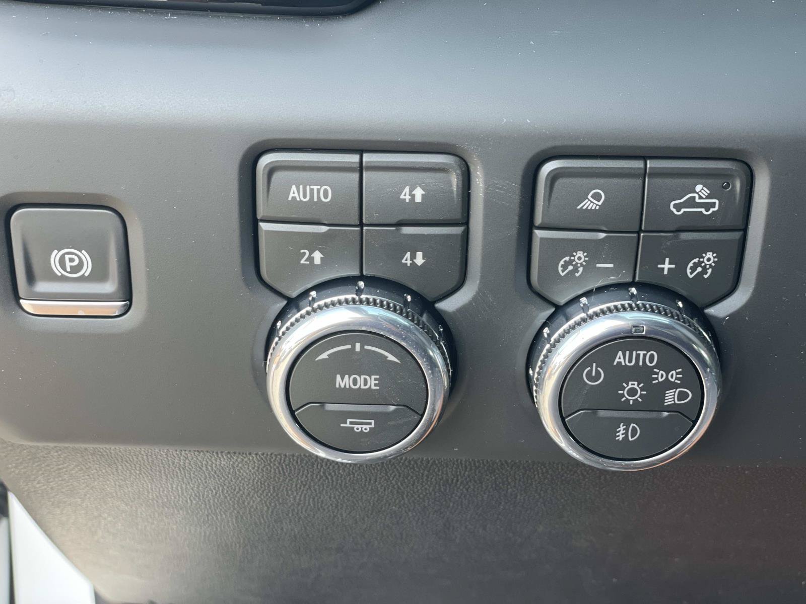 New 2026 Summit White GMC Denali Ultimate image 18