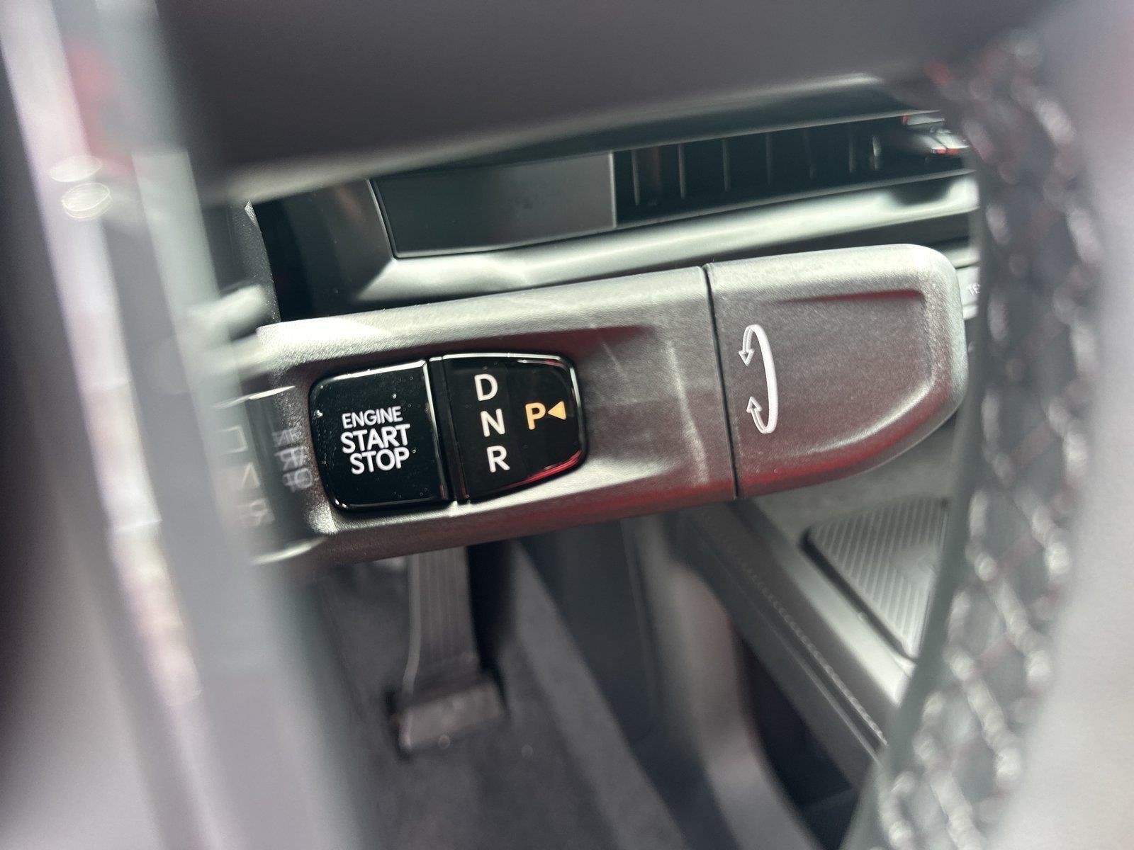 New 2027 Glacial White Pearl Kia X-Line EX image 13
