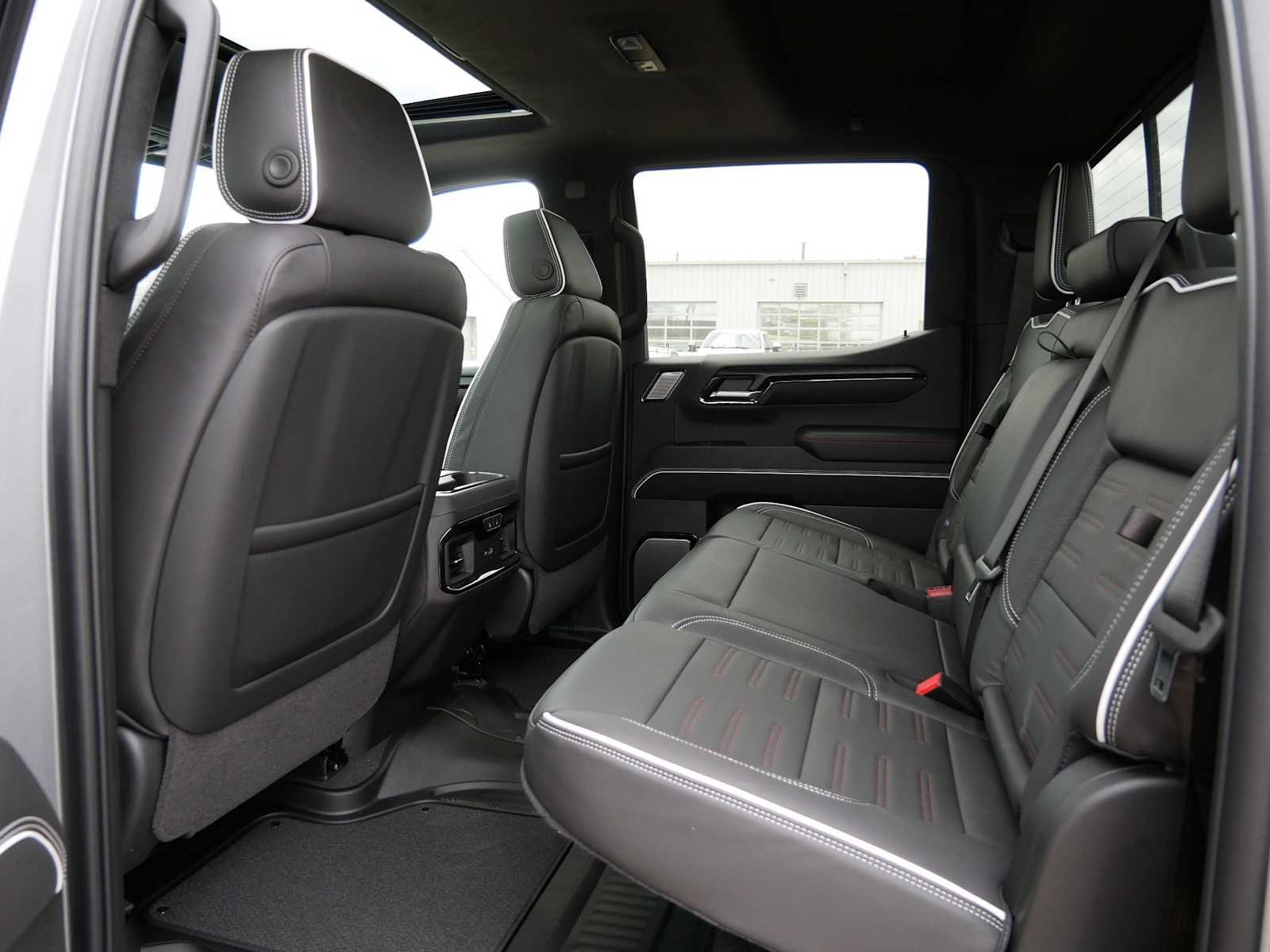 2026 GMC Sierra 1500 AT4X - Photo 12