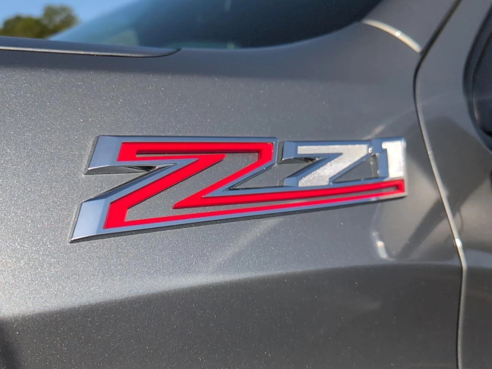 Used 2025 Sterling Gray Metallic Chevrolet LT image 6