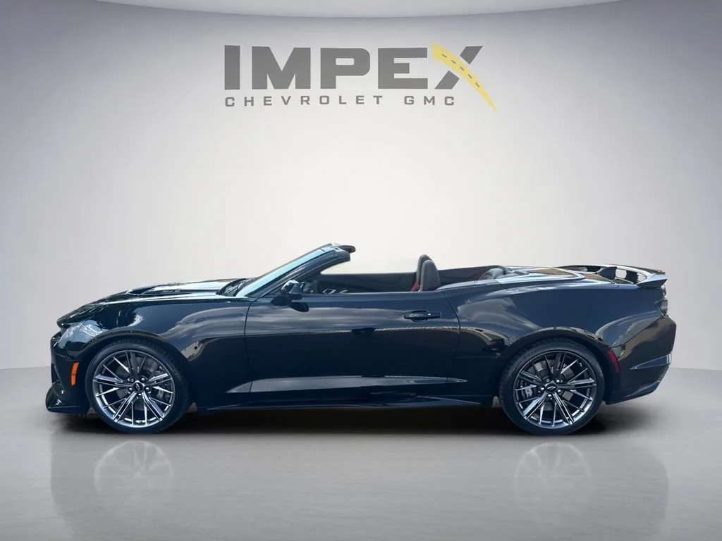 Used 2023 BLACK Chevrolet ZL1 image 2