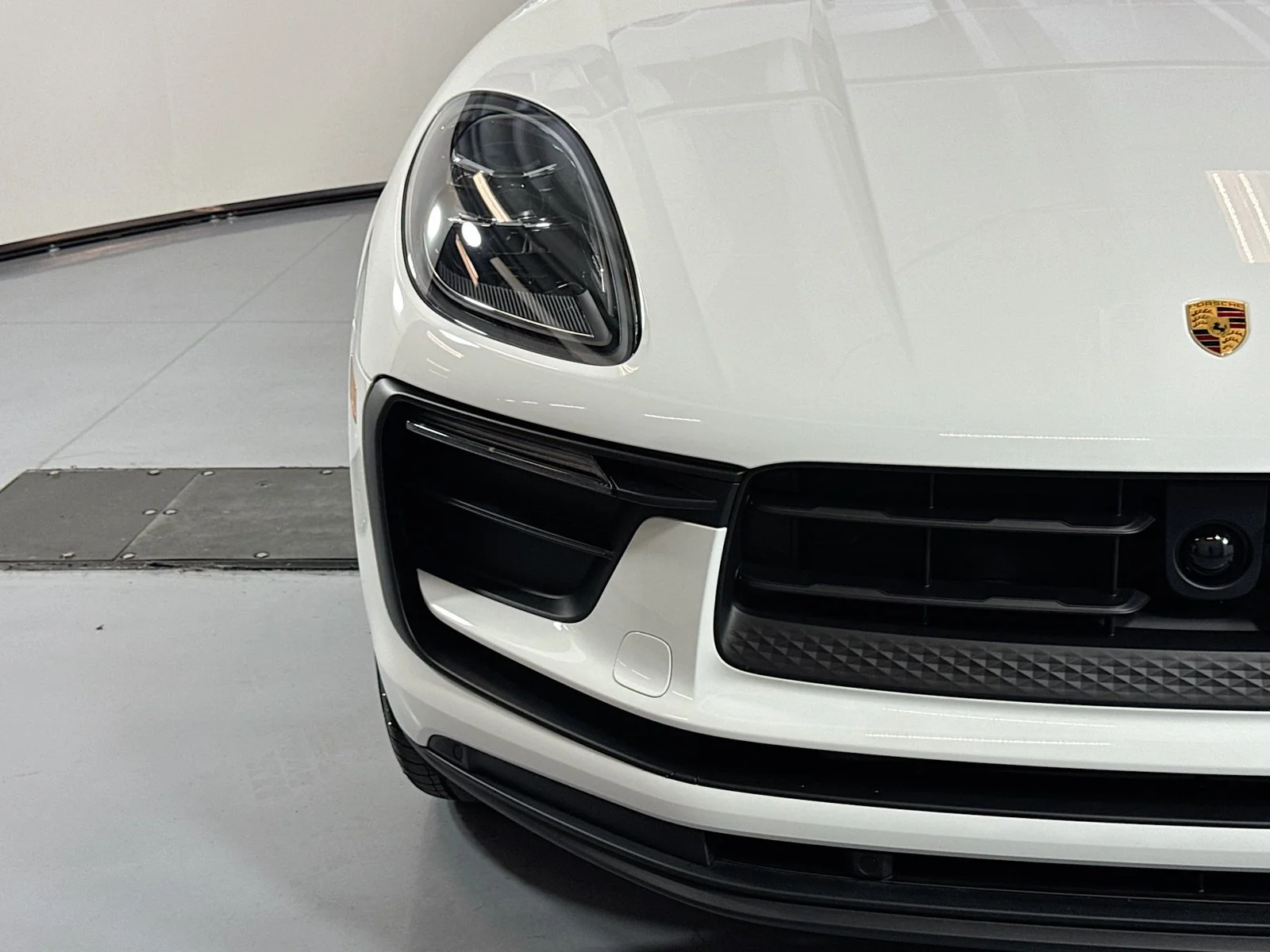 Used 2026 White Porsche  image 27