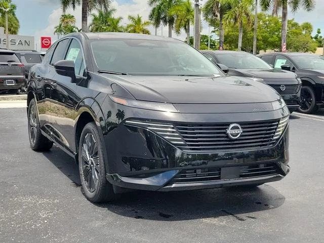 New 2027 Super Black Nissan Platinum image 3