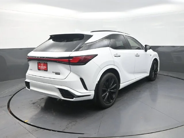 Used 2024 White Lexus 500h F SPORT Performance image 8