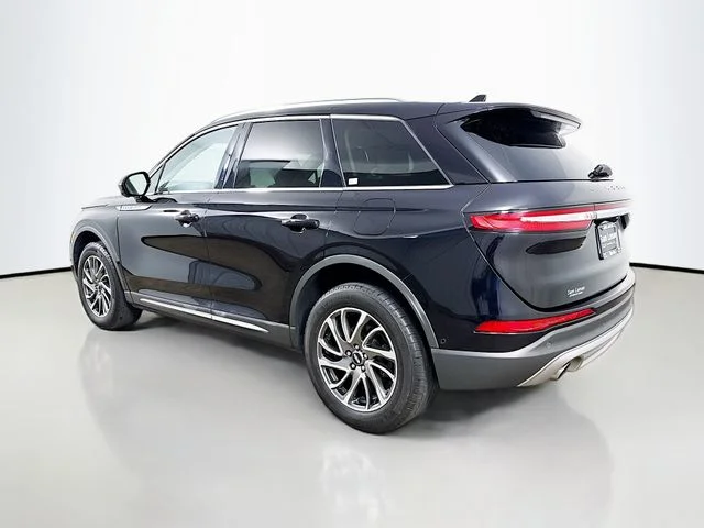 Used 2022 Black Lincoln Standard image 5