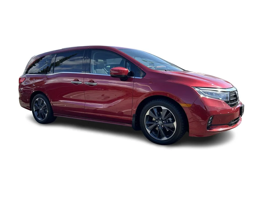 Used 2022 Radiant Red Metallic II Honda Touring No Accident History   Local BC   Clean Tit image 17