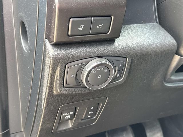 Used 2020 Black Ford Limited image 28