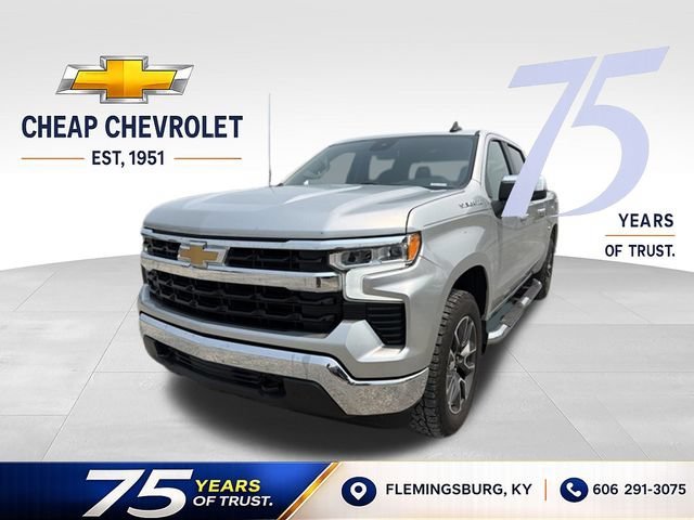 Used 2022 SILVER ICE METALLIC Chevrolet LT image 1