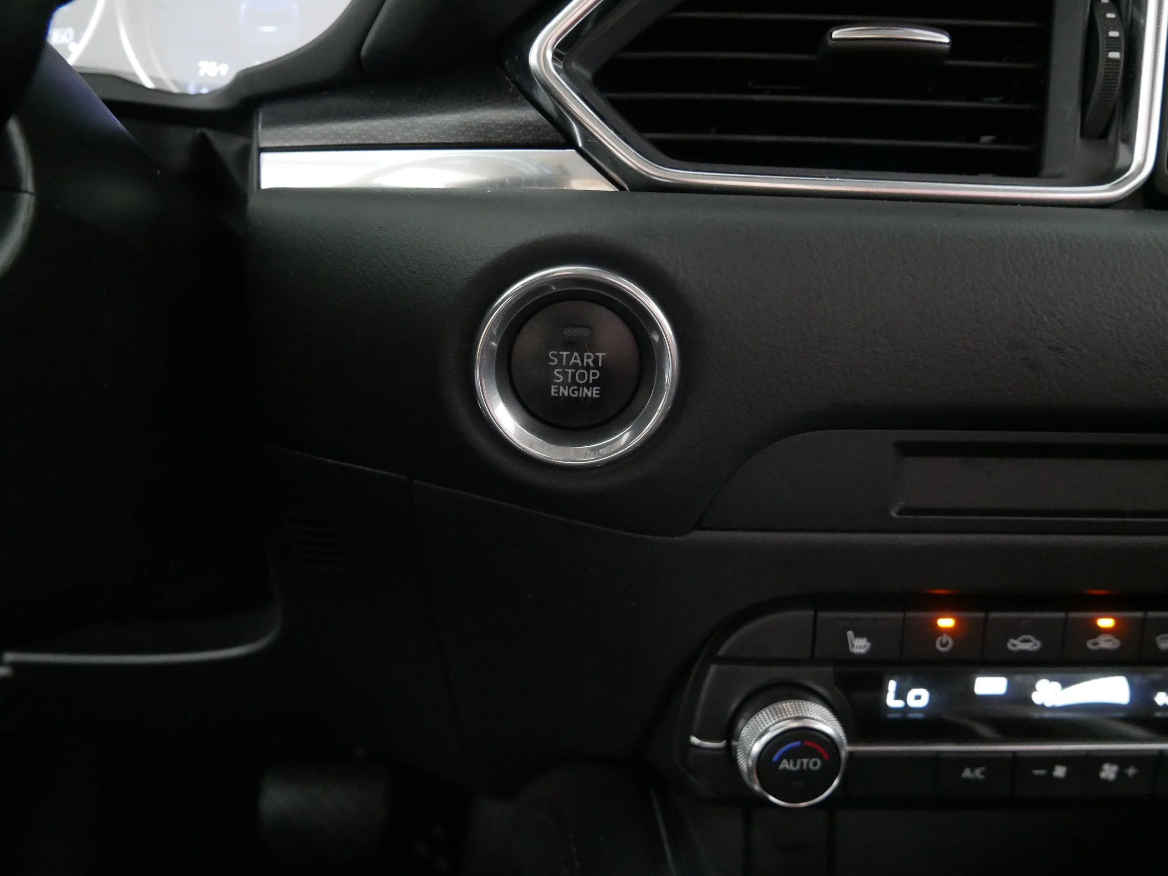 Used 2025 Polymetal Gray Metallic Mazda 2.5 S Carbon Edition image 30