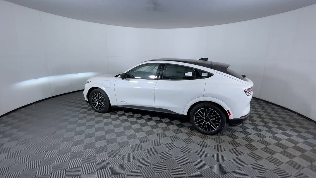 New 2026 Star White Metallic Tri-coat Ford Premium image 6